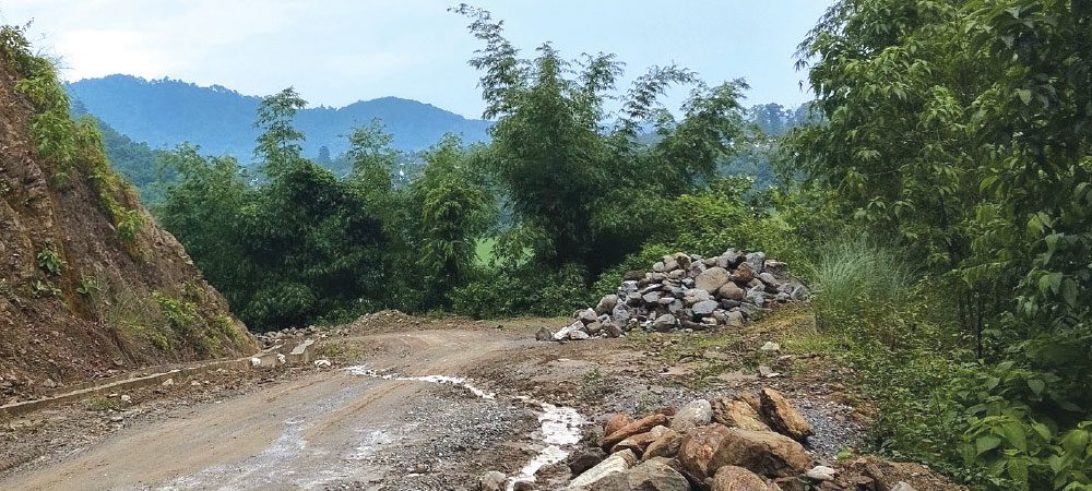 दुई तीन महिनाभित्रै कालोपत्रे भइसक्ने भो लेटाङ- राजारानी सडक 